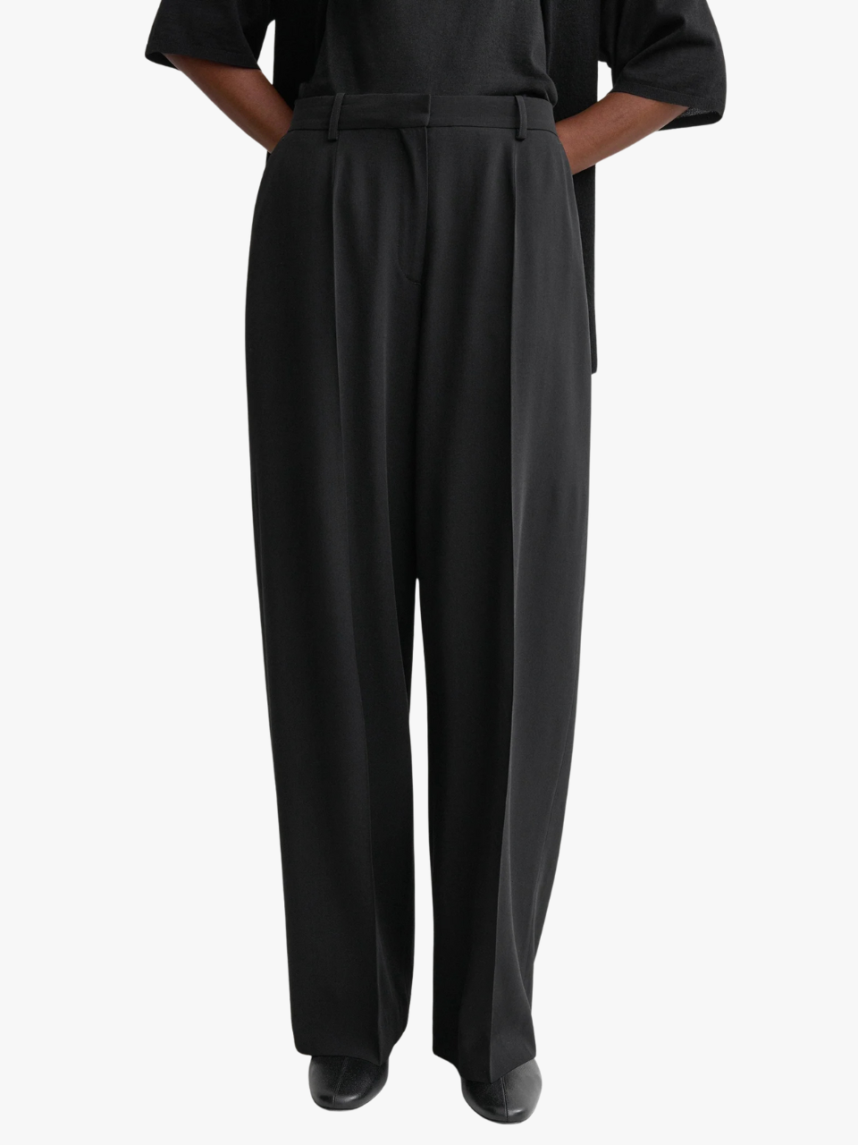 Toteme Weite, fließende Hose in Schwarz Damen Toteme Weite, fließende Hose in Schwarz Damen