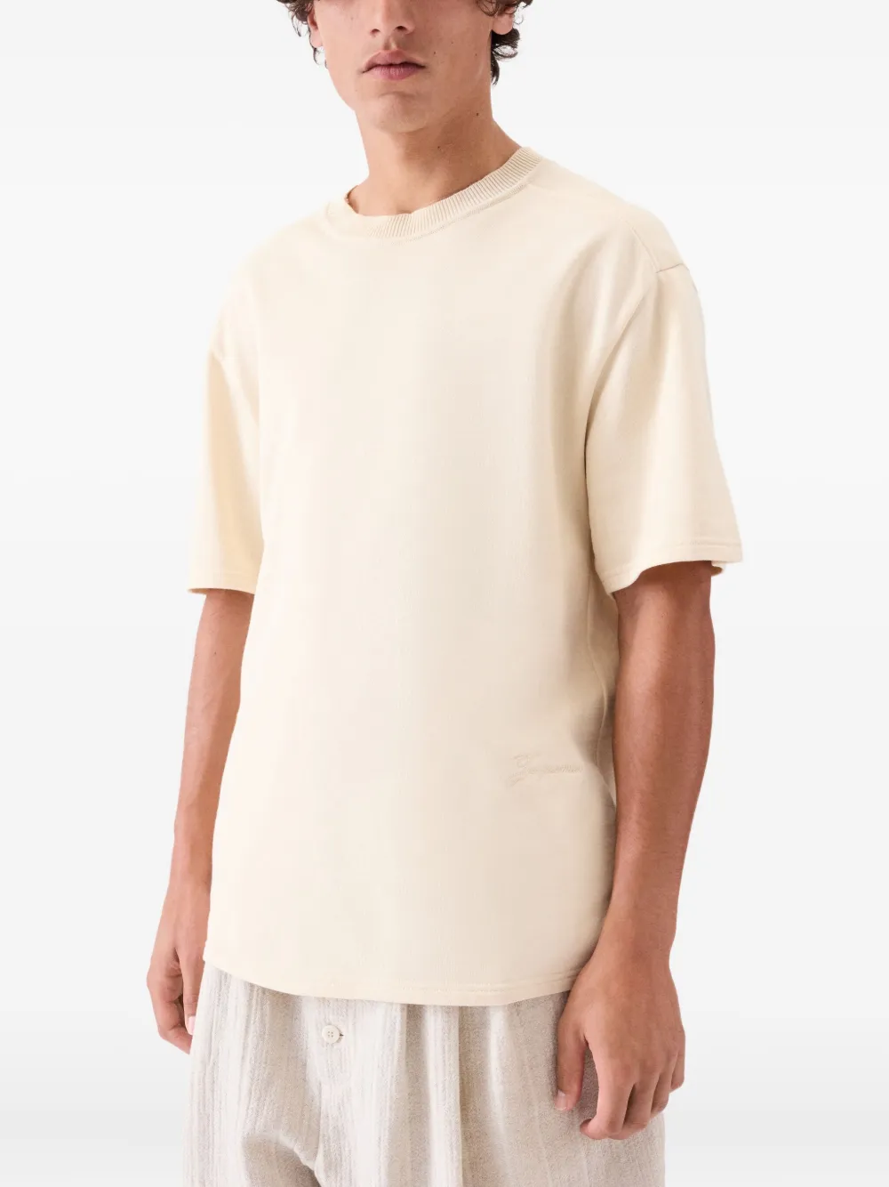 Jacquemus besticktes T-Shirt mit kurzen Ärmeln Beige Herren