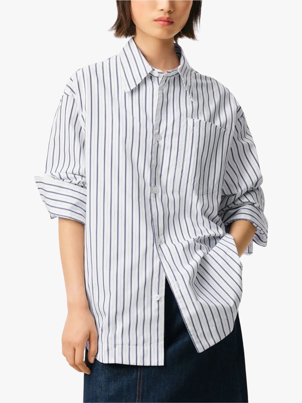 AMI Paris Gestreiftes Ami de Coeur Hemd mit Brusttasche Weiß/Ink Damen