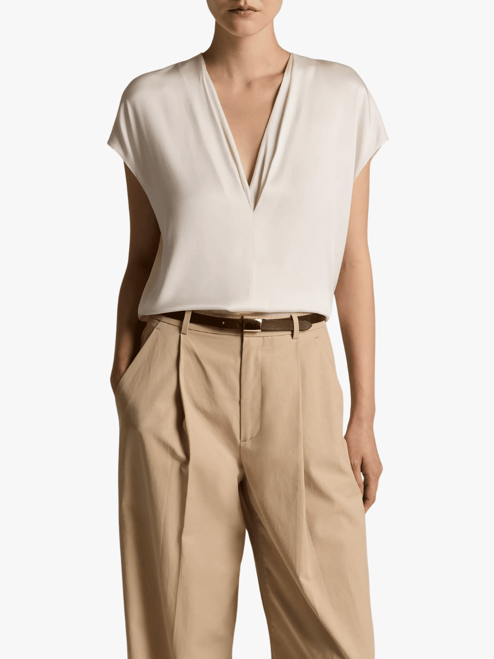 Vince Silk-Blend Double V-Neck Top Off White Damen