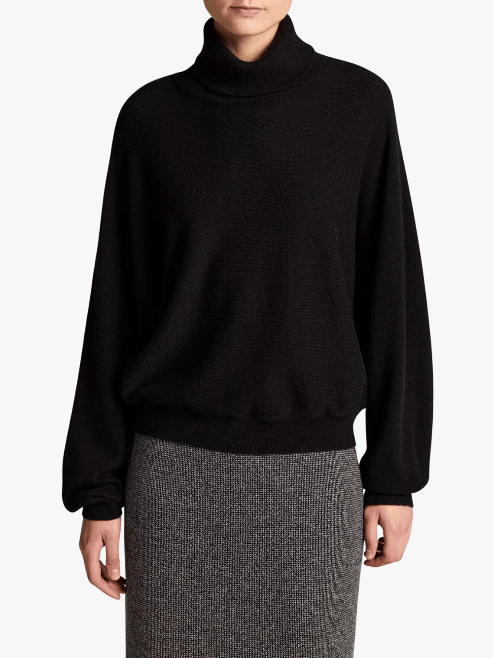 Vince Wool-Cashmere Dolman-Sleeve Turtleneck Sweater Black Women